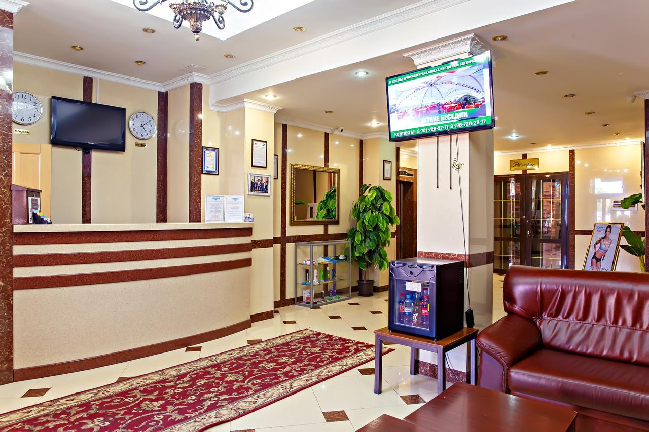 Отели астана сайт. Гостиница турист Астана. Lion Hotel Астана. Отели в Астане 3 звезды. Отель возле ЦУМА Астана.